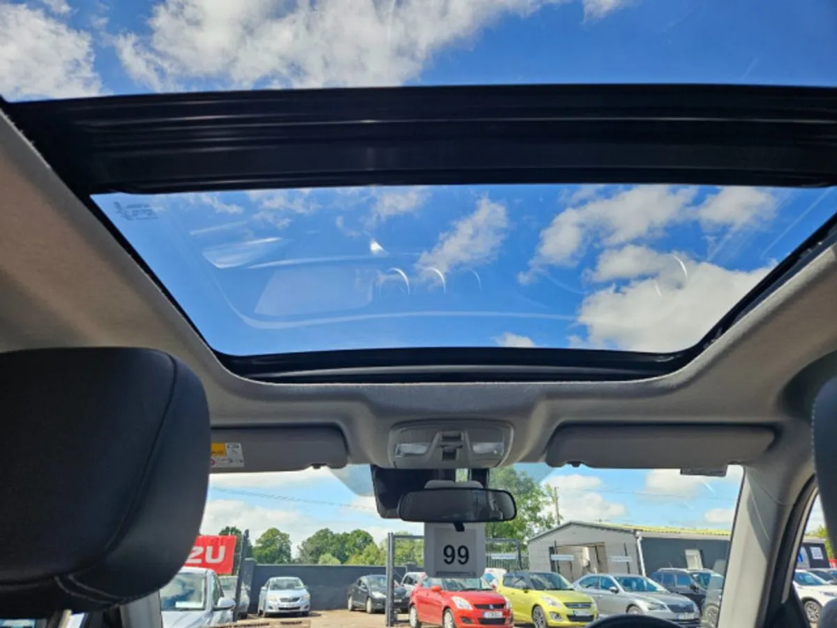 Suzuki Vitara 1.5 S1-hev SZ5 AGS 5DR Auto - Image 4