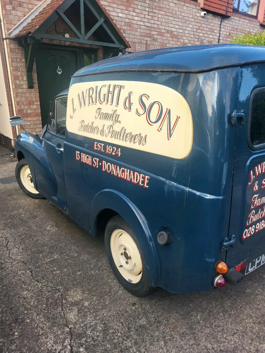 classic car - Image 3