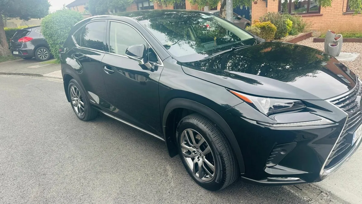 Lexus NX 300 H 2.5 SE 4WD AUTO2019 - Image 4