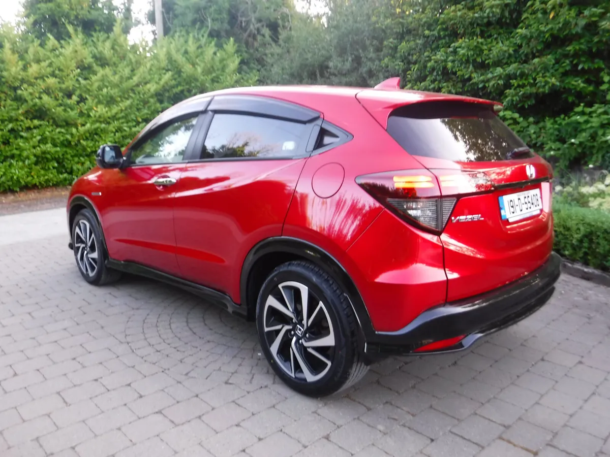 HONDA VEZEL 1.5 AUTO HYBRID RS-LIMITED NCT 7/27 - Image 4