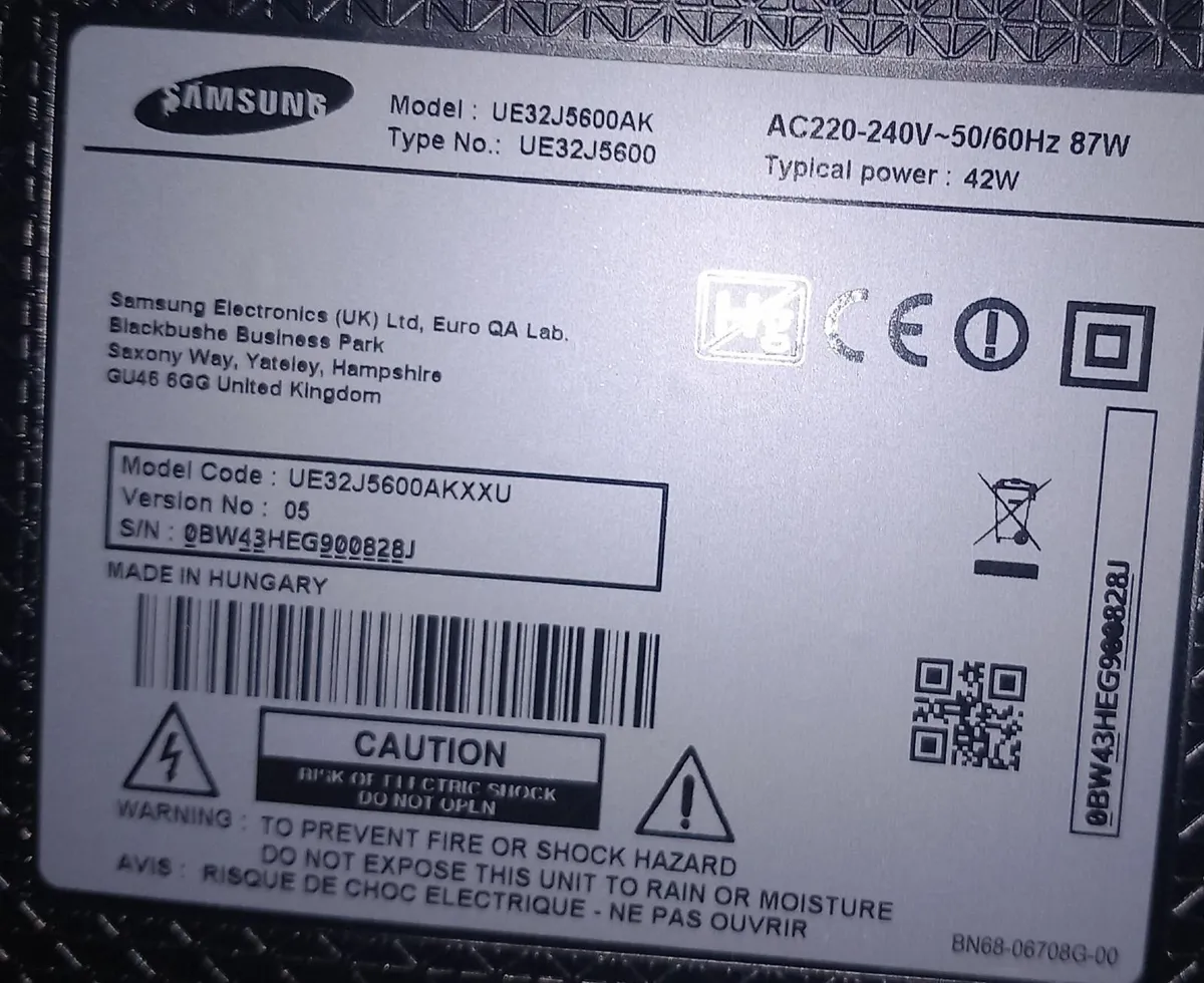 Samsung 32" Full HD Smart TV - Image 2