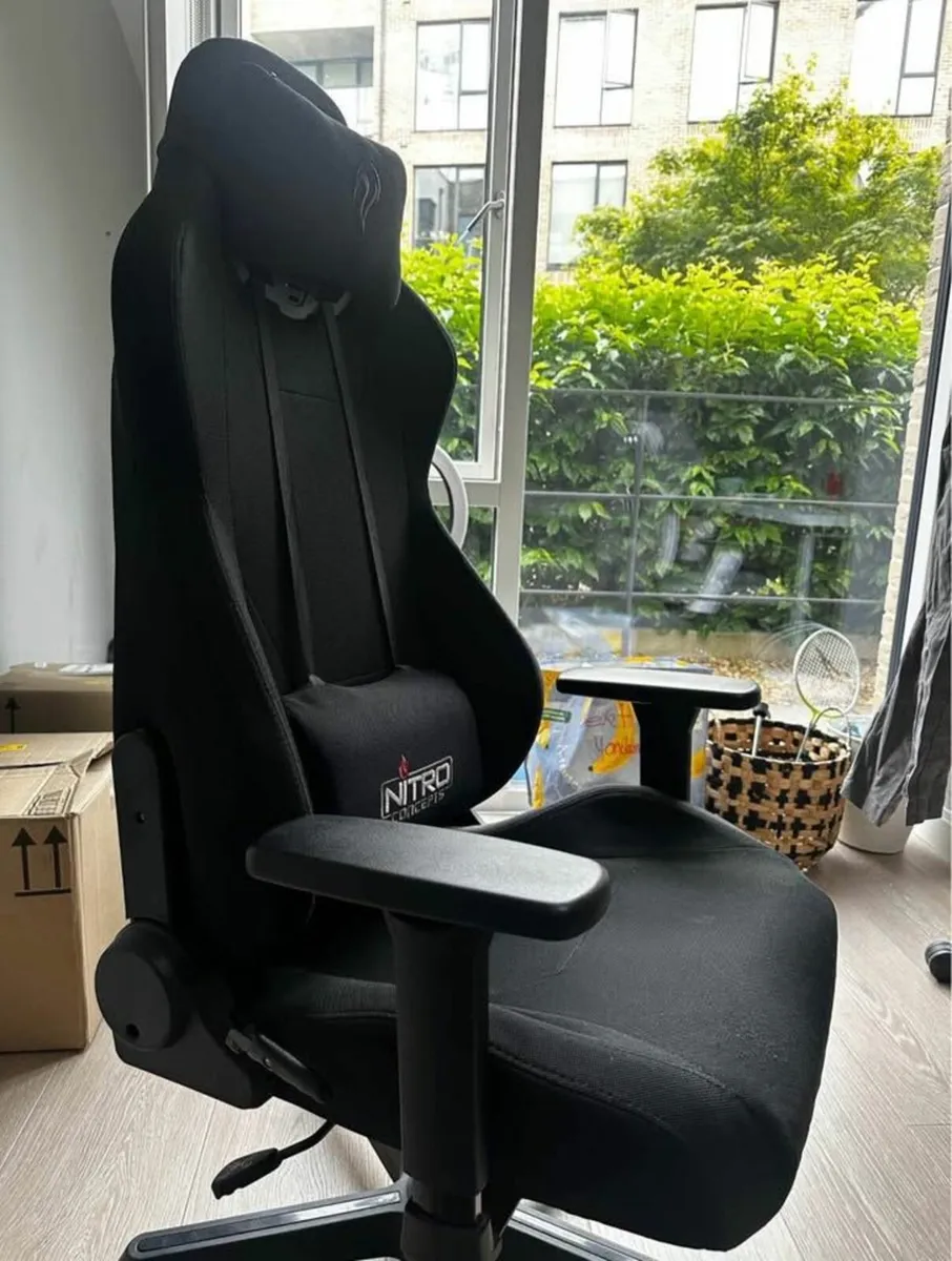Ergonomic Gaming Chair - Image 1