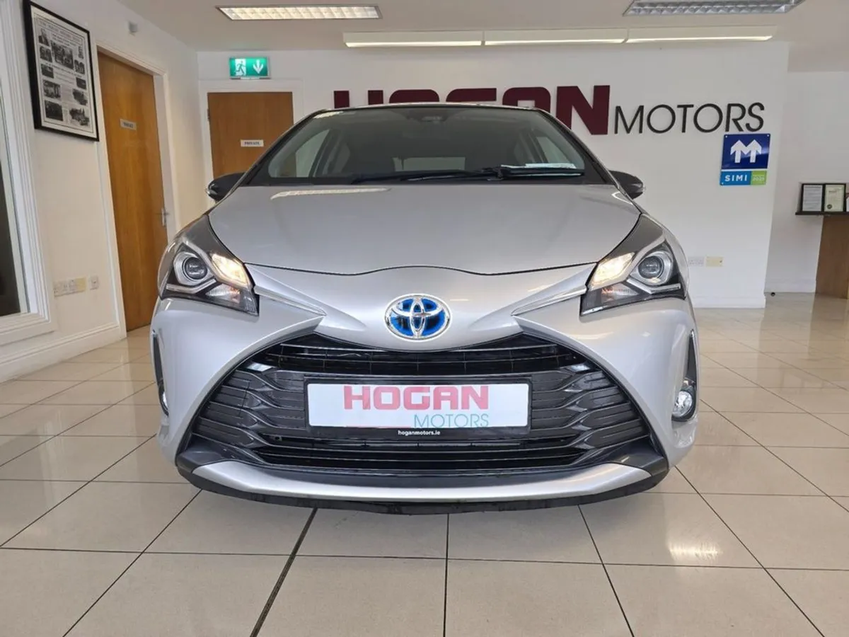 Toyota Yaris Hybrid Y20 Automatic  limited Editio - Image 2