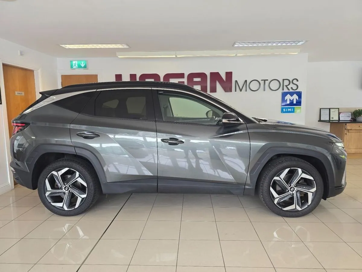 Hyundai Tucson Hybrid Executive Plus 2 Tone Autom - Image 3