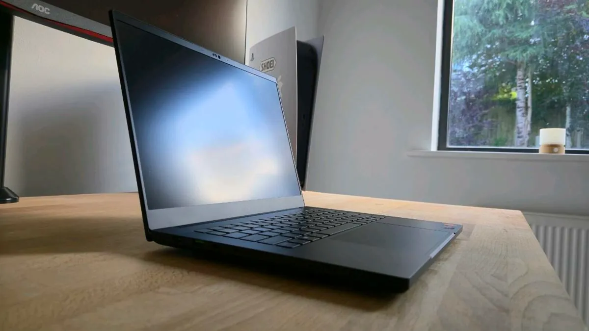 Razer Blade 14 (2024) - Image 3