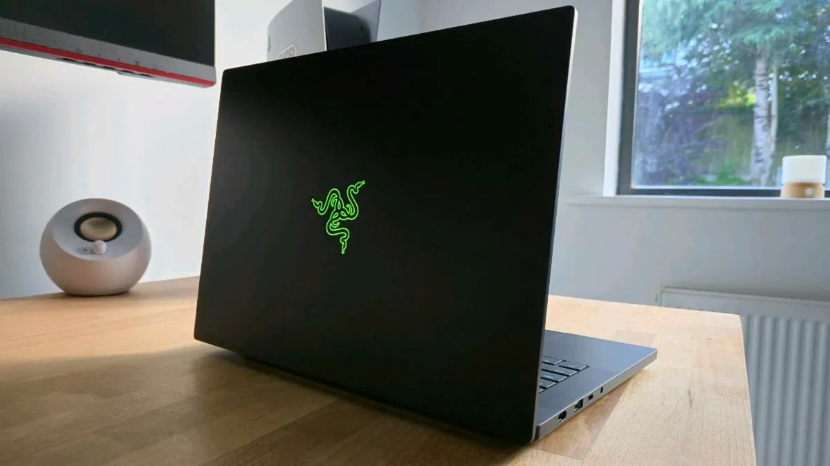 Razer Blade 14 (2024) - Image 1