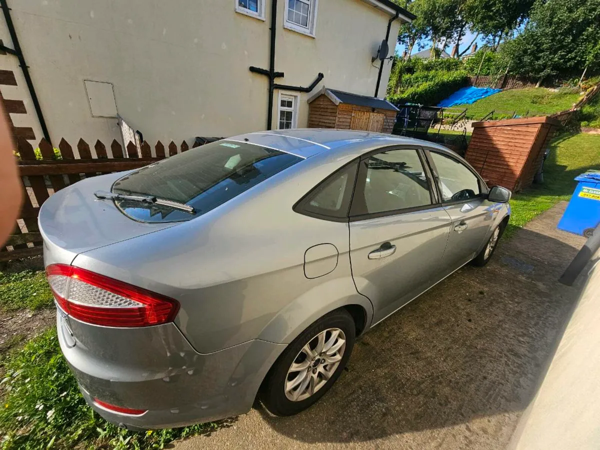 Ford mondeo 2010 - Image 3