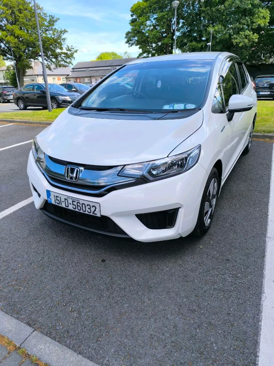 2015 Honda Fit Hybrid Automatic. Immaculate! - Image 2