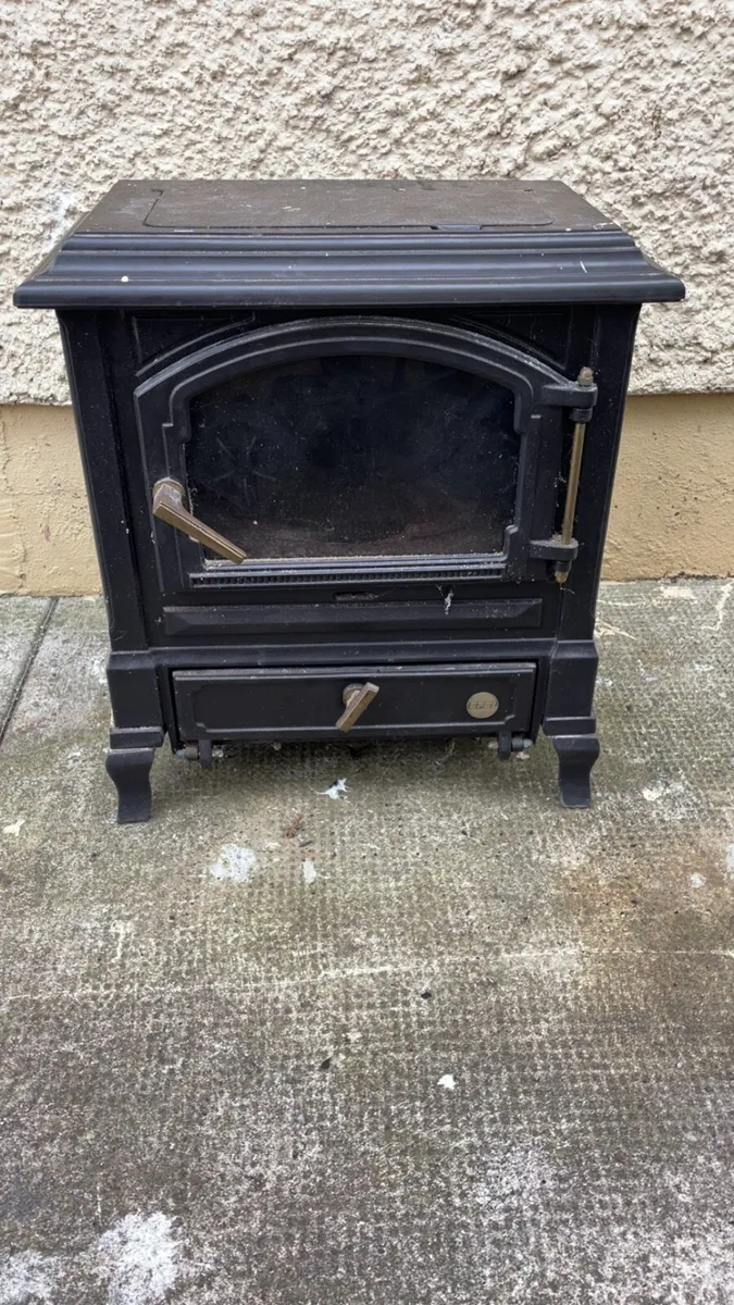 EFEL OIL STOVE