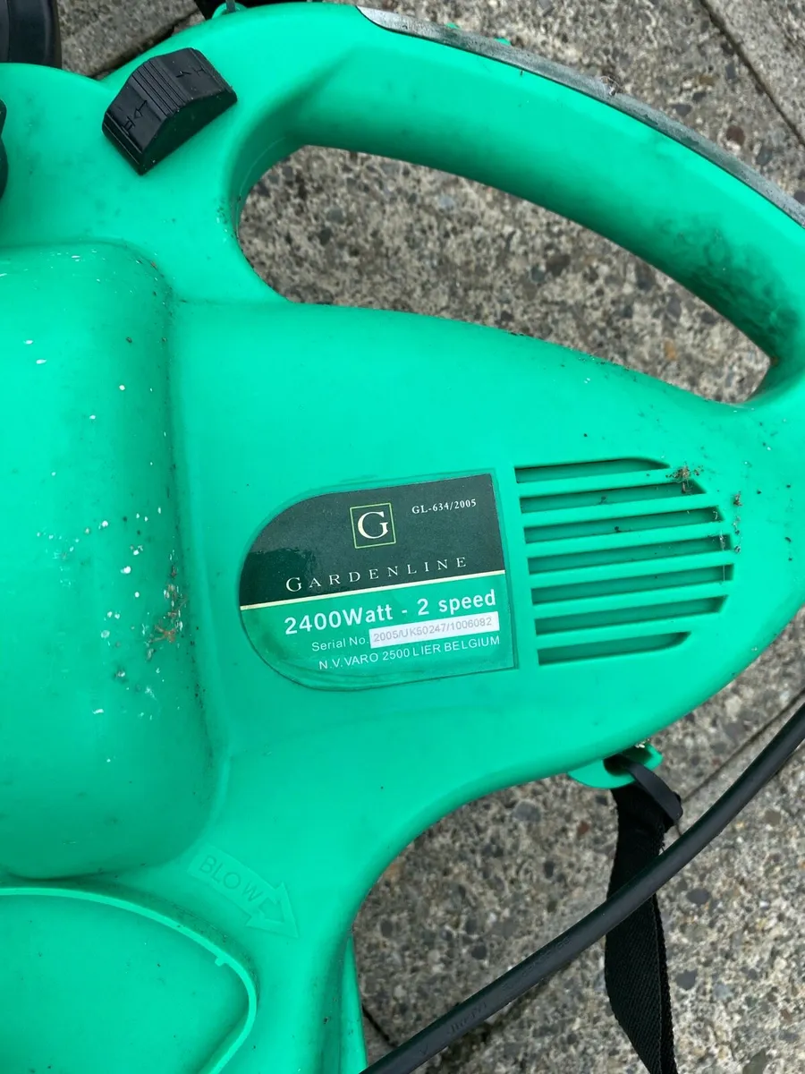 Garden blower/ weed collector - Image 2