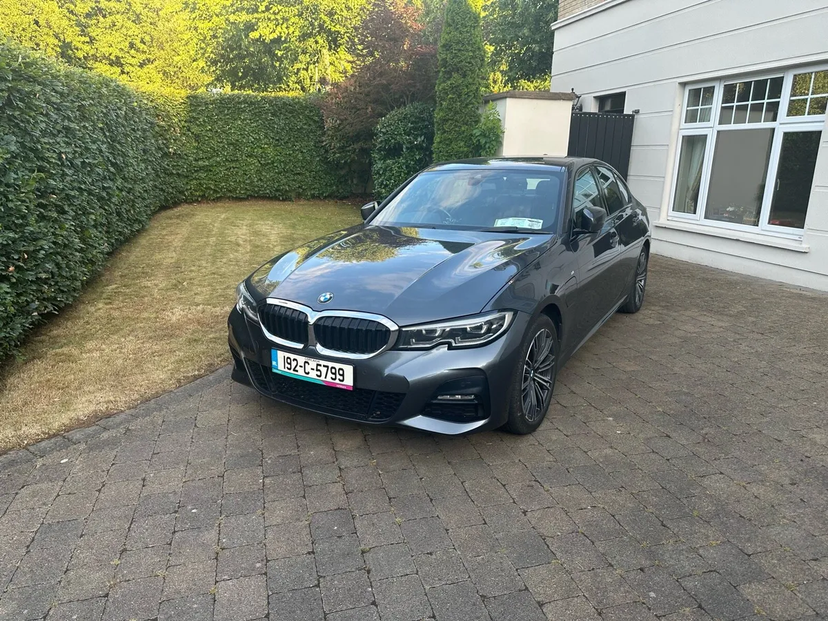 BMW 330e Petrol / Plug in Hybrid - Image 2