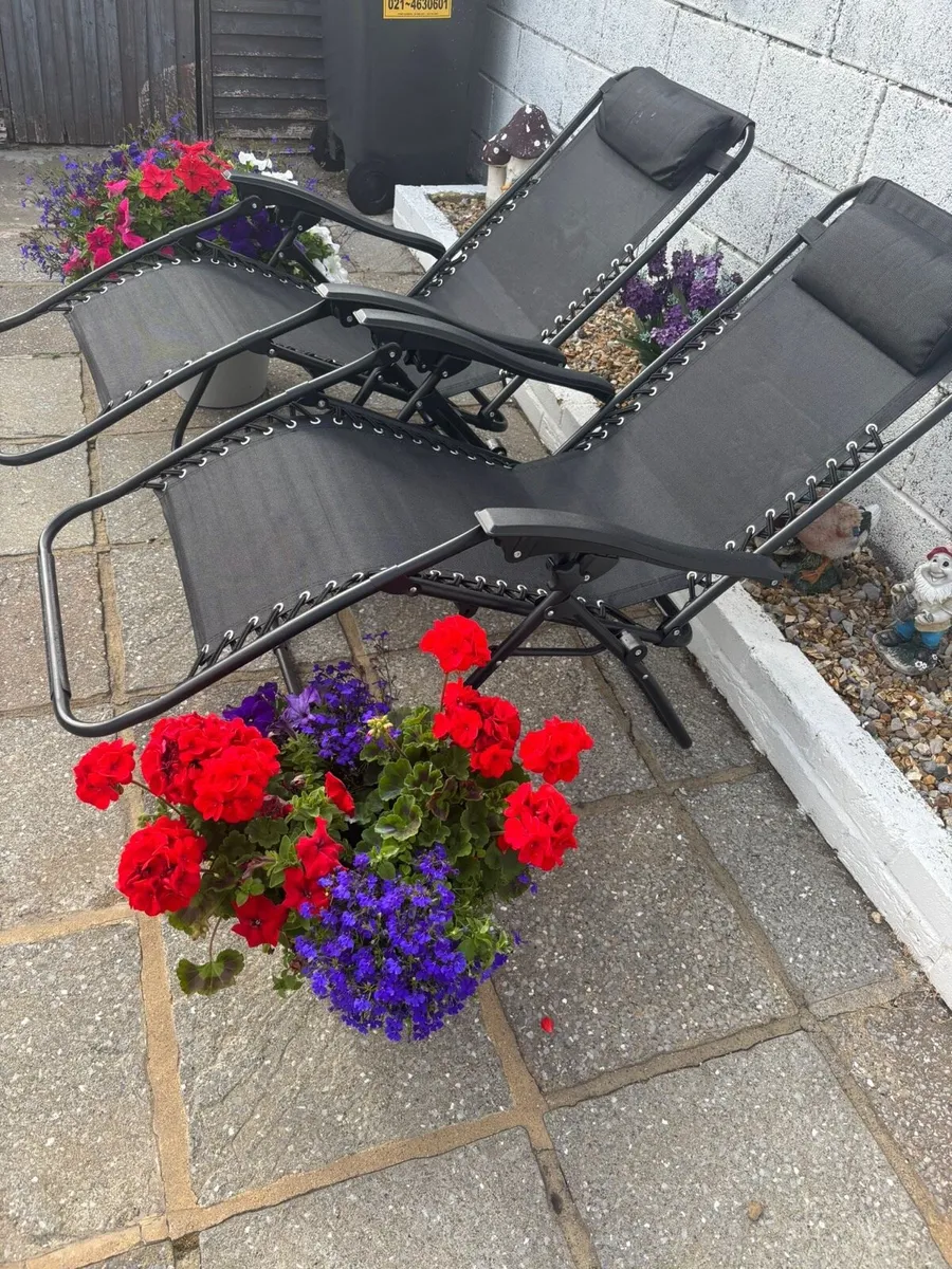 Outdoor Gravity Sun Chairs For Sale - Image 3