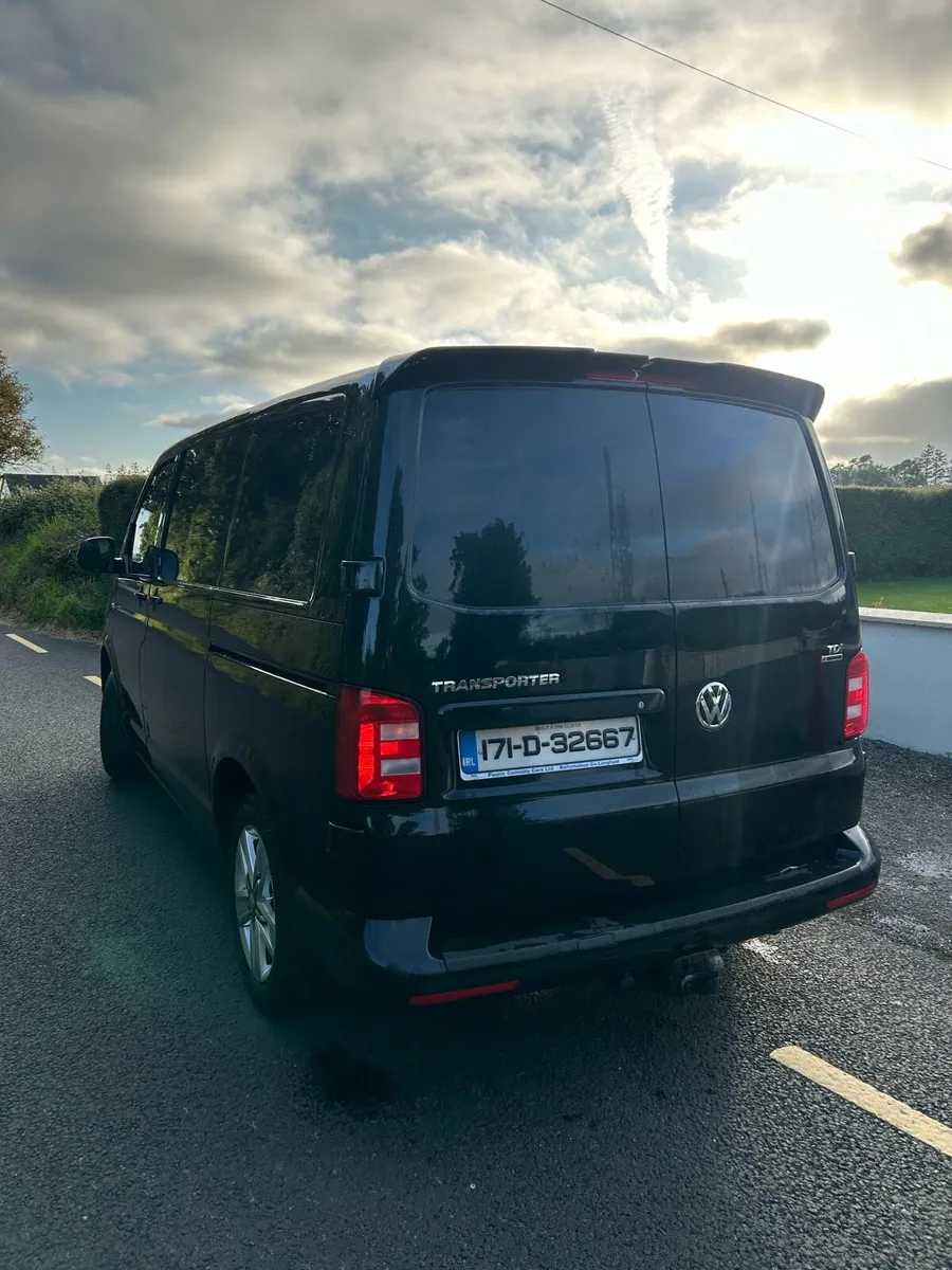 4Motion Volkswagen Transporter - Image 2