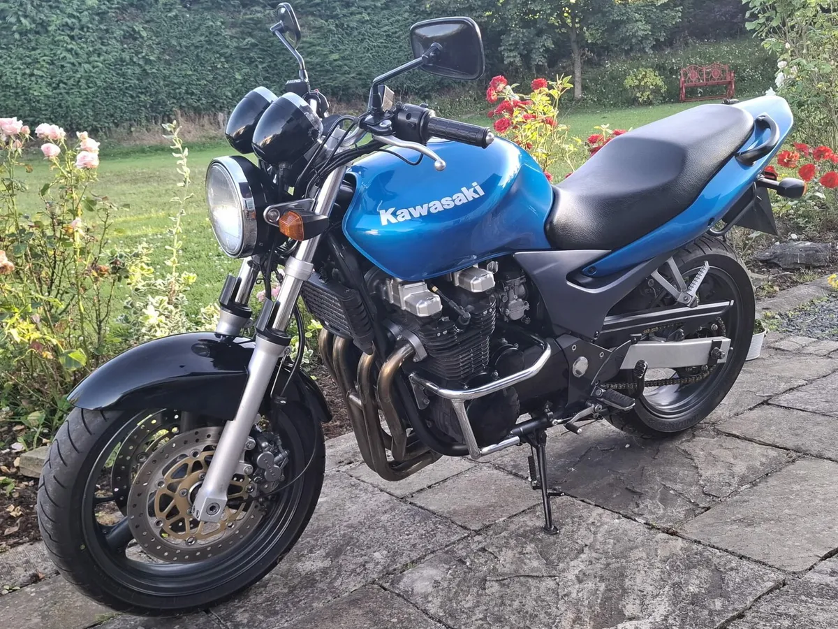 KAWASAKI  ZR - 7 - Image 3
