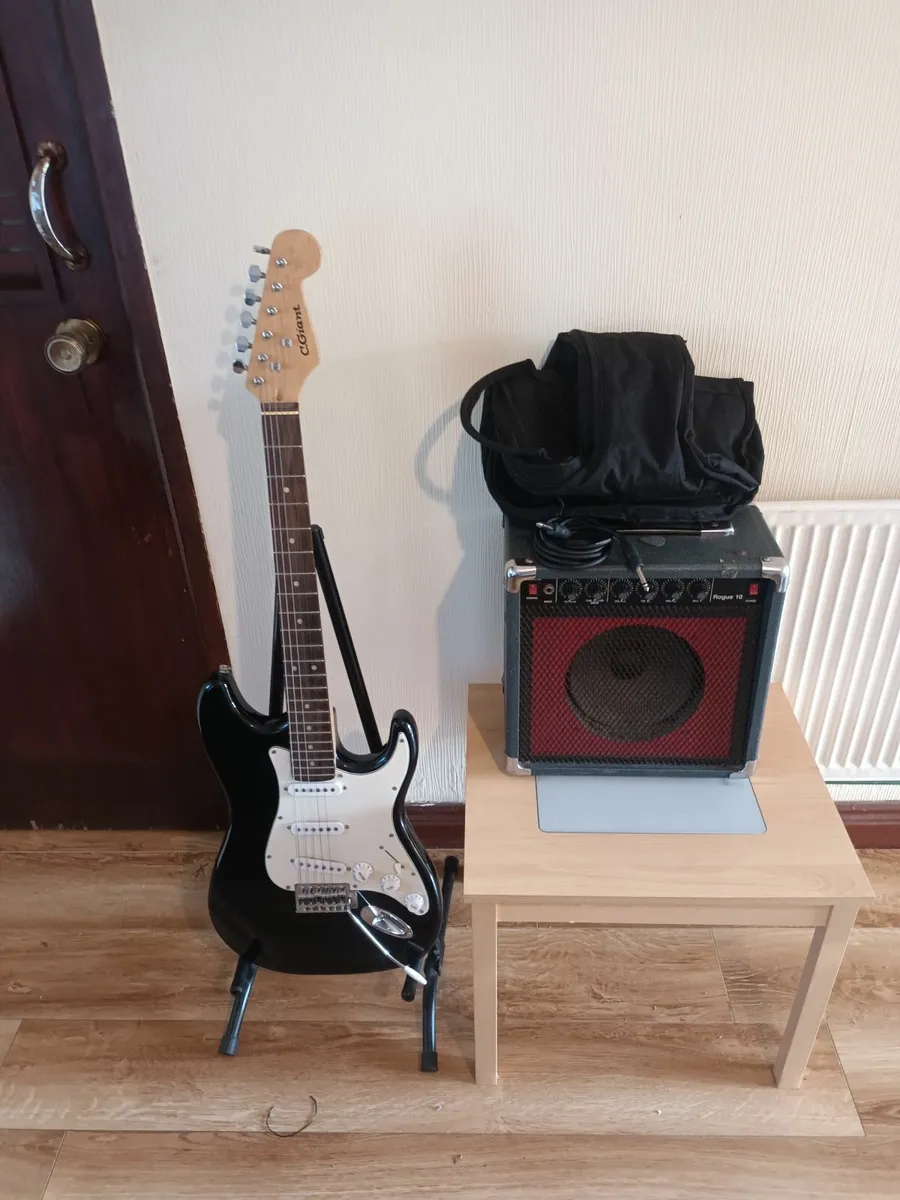 guitar - Image 1