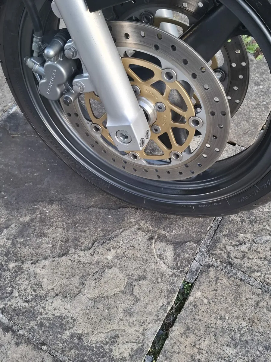 KAWASAKI  ZR - 7 - Image 4