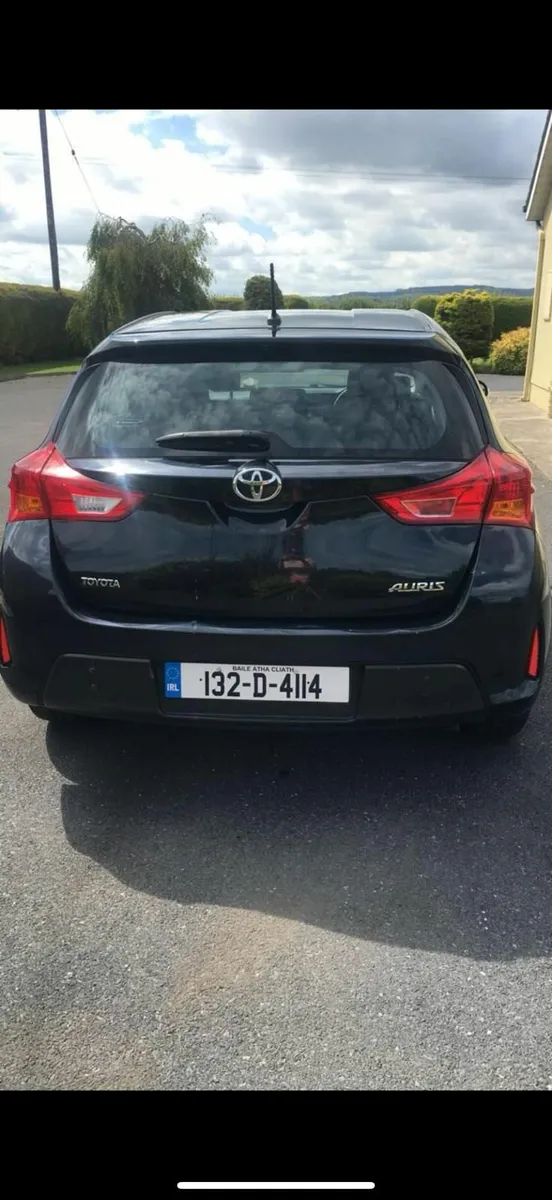 Toyota Auris 2013 - Image 1