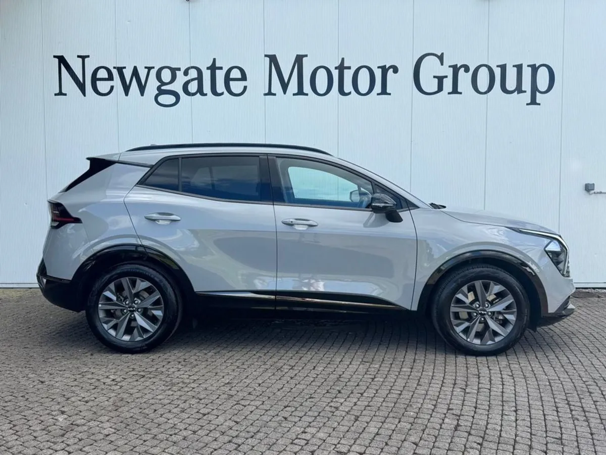 Kia Sportage HEV Anniversary 5DR A - Image 4