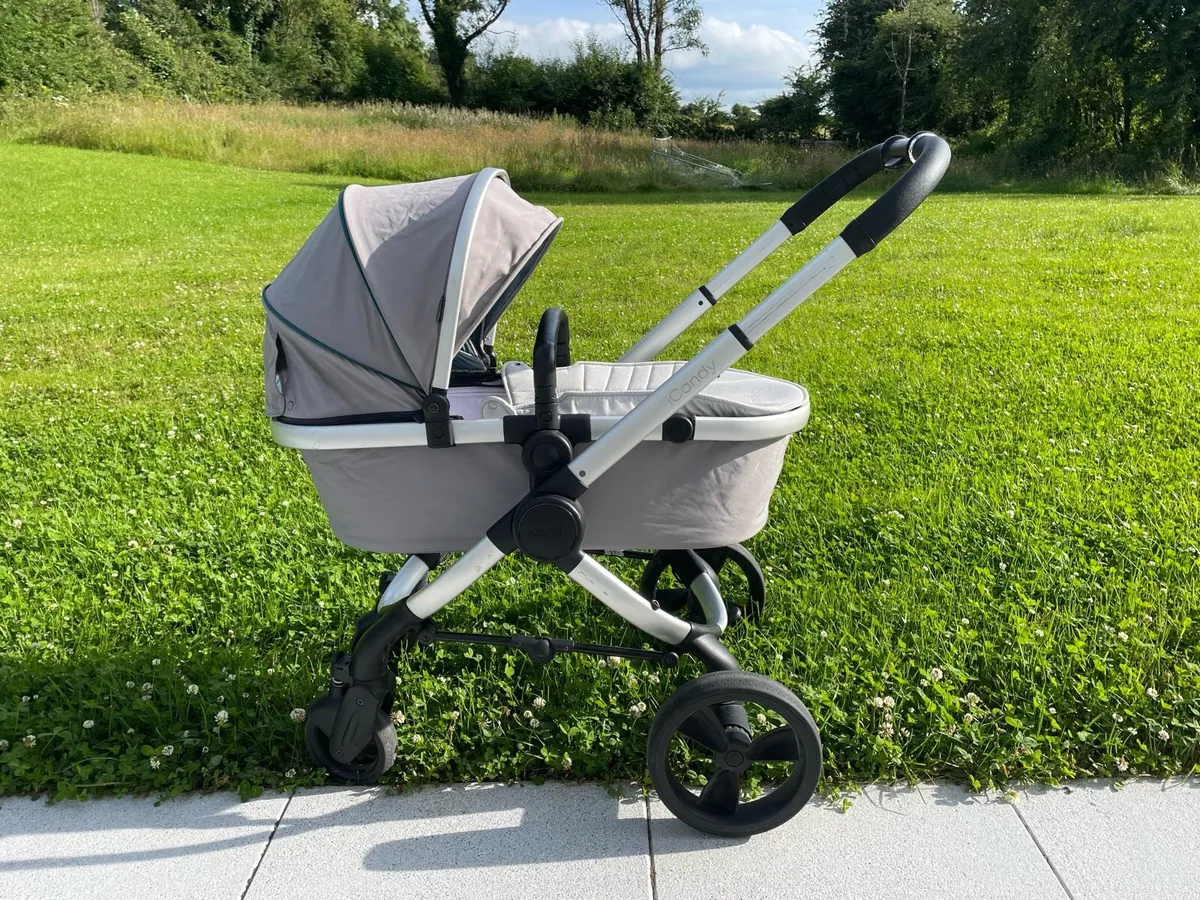 iCandy Peach 5 Full Travel System, Carseat & Base - Image 1