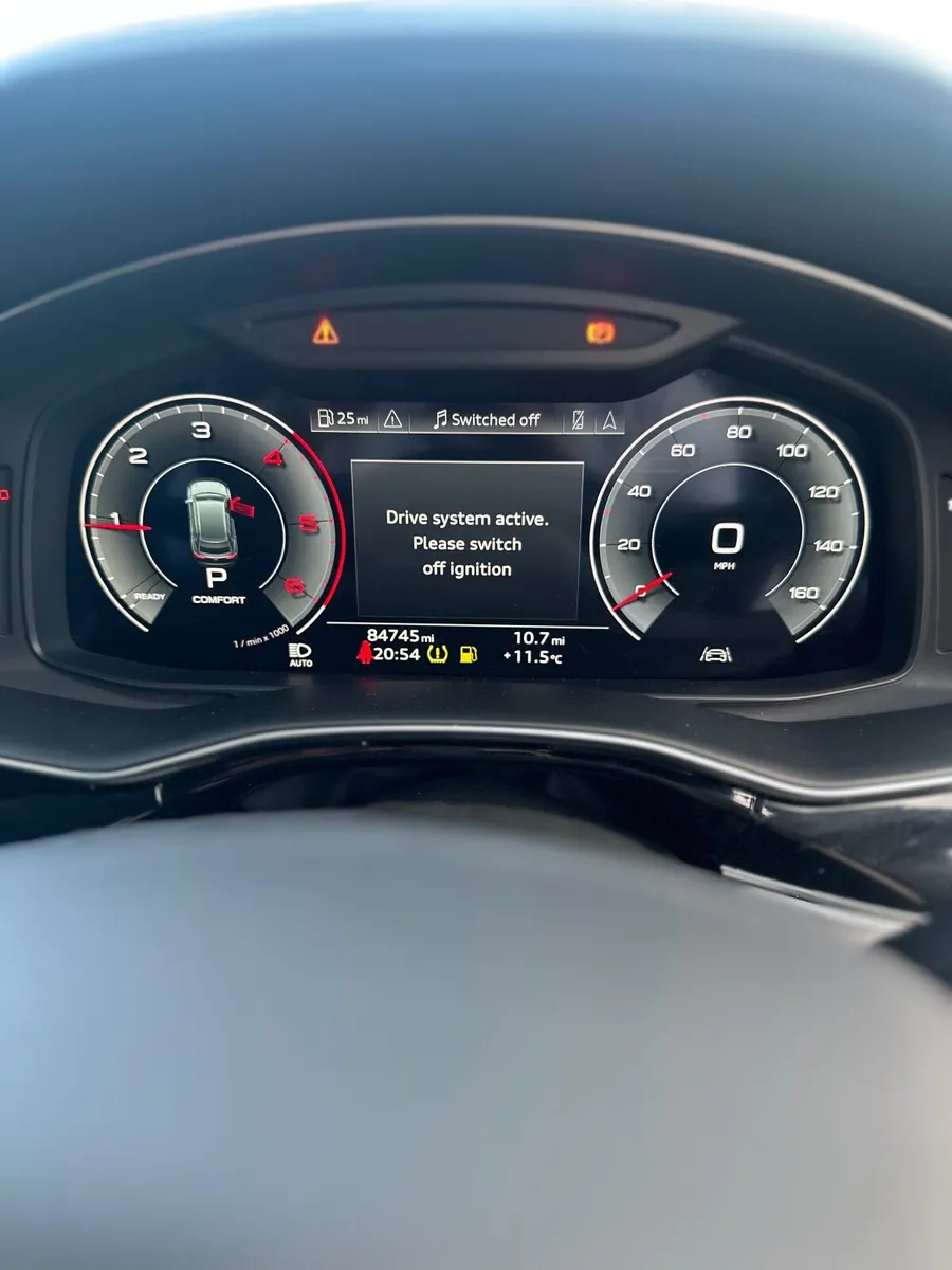 Audi Q8 2021 - Image 2