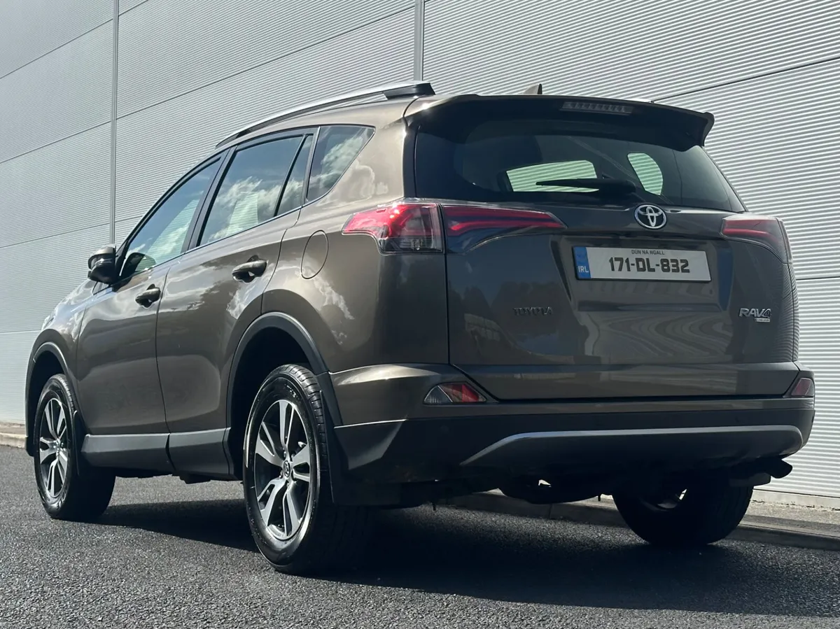 Toyota RAV4 Luna Sport 2.0 D-4D (143) - Image 4