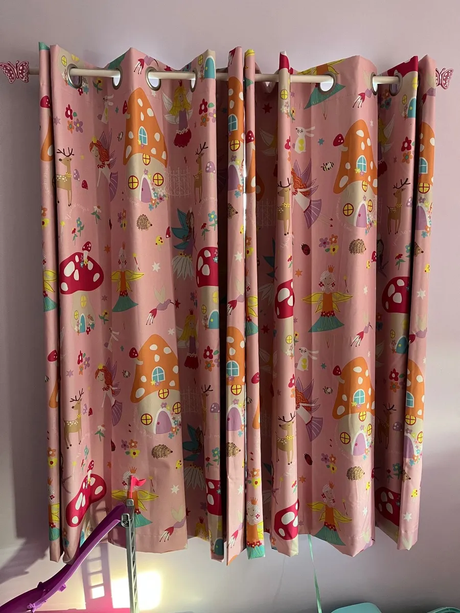 Curtains - Image 3
