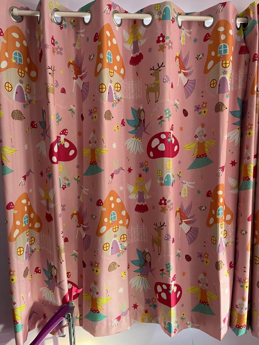 Curtains - Image 1