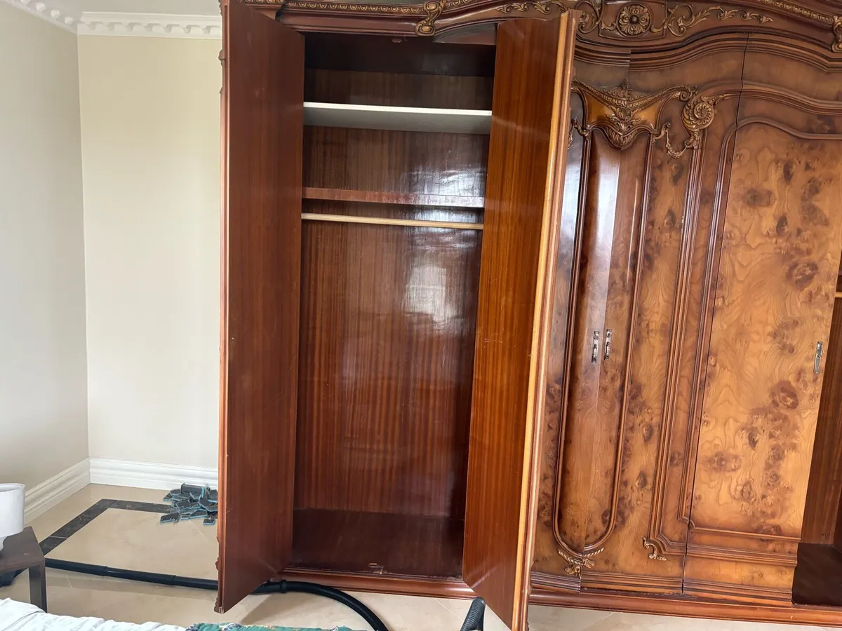 Wardrobe - Image 2