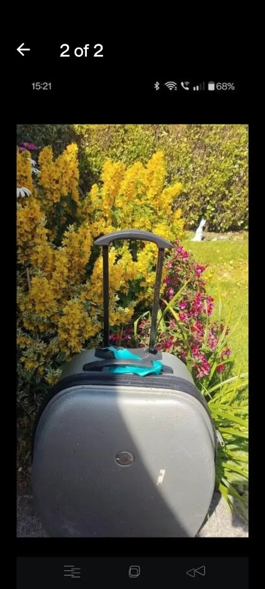 Suitcase FREE - Image 1