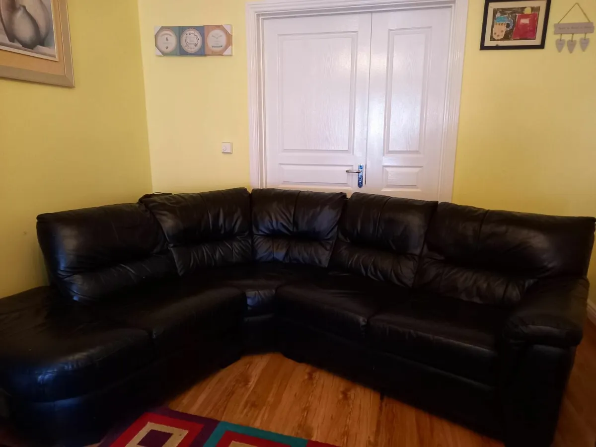 Large Black Leather Corner Sofa - Image 1