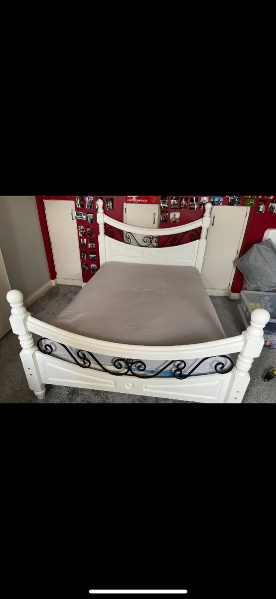 Bedroom - Image 1