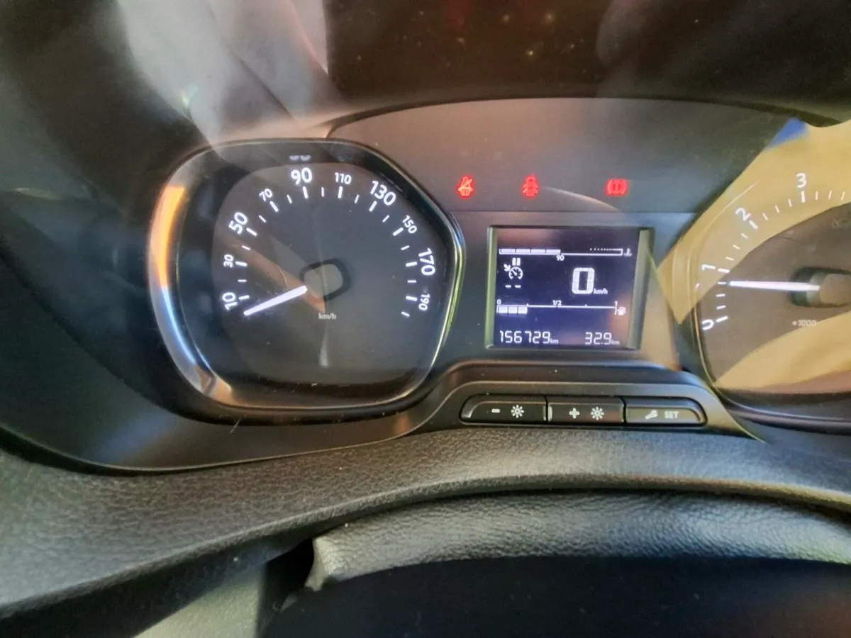 Peugeot Expert - Image 4