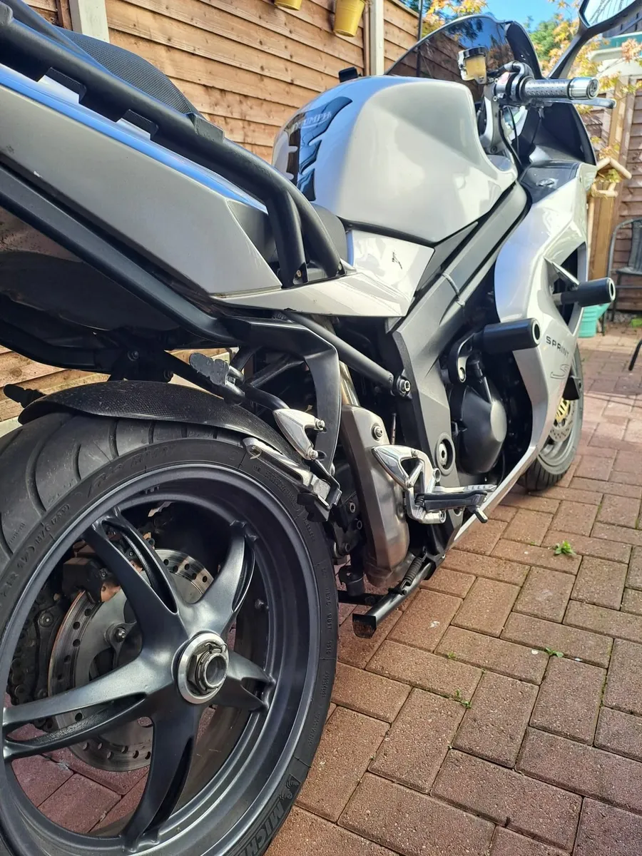 Triumph Other 2006 - Image 3