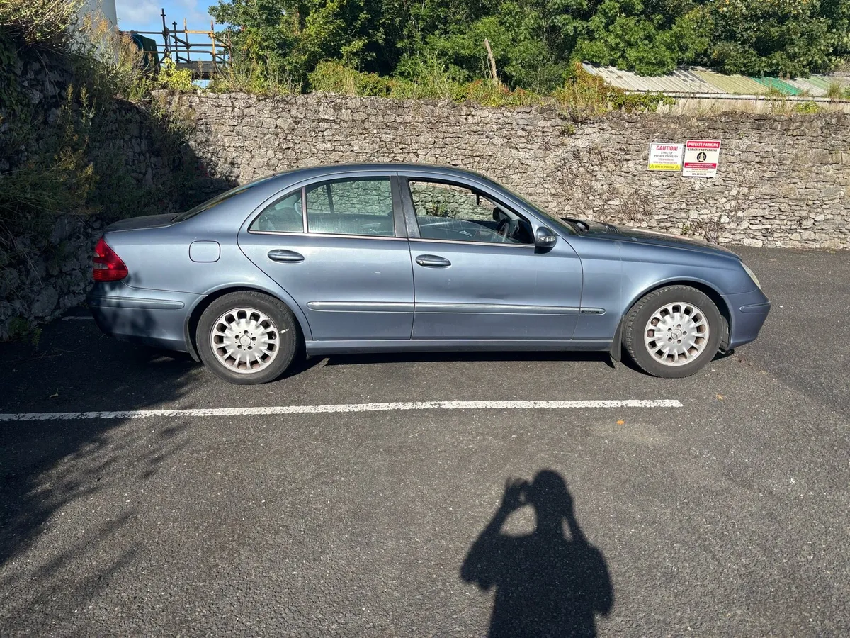 Mercedes e220 - Image 3
