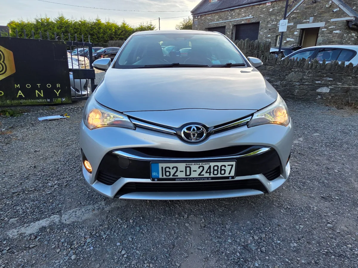 162 Toyota Avensis D4D Low Kms €9990 - Image 4