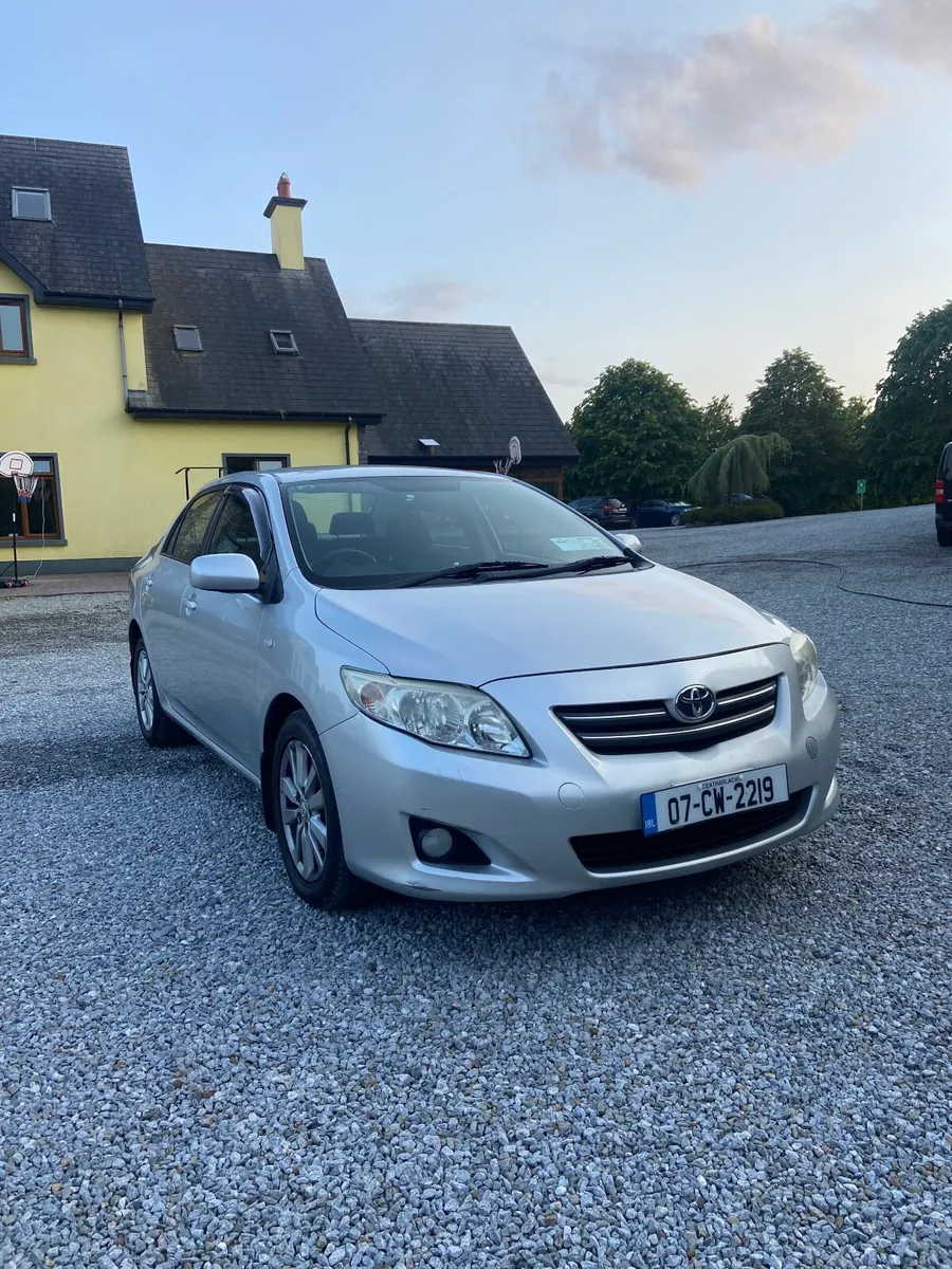 Toyota Corolla 2007 - Image 2
