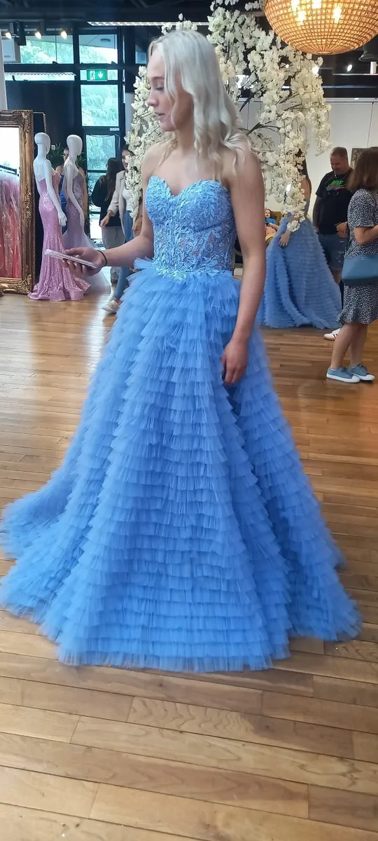 Debs dress - Image 3