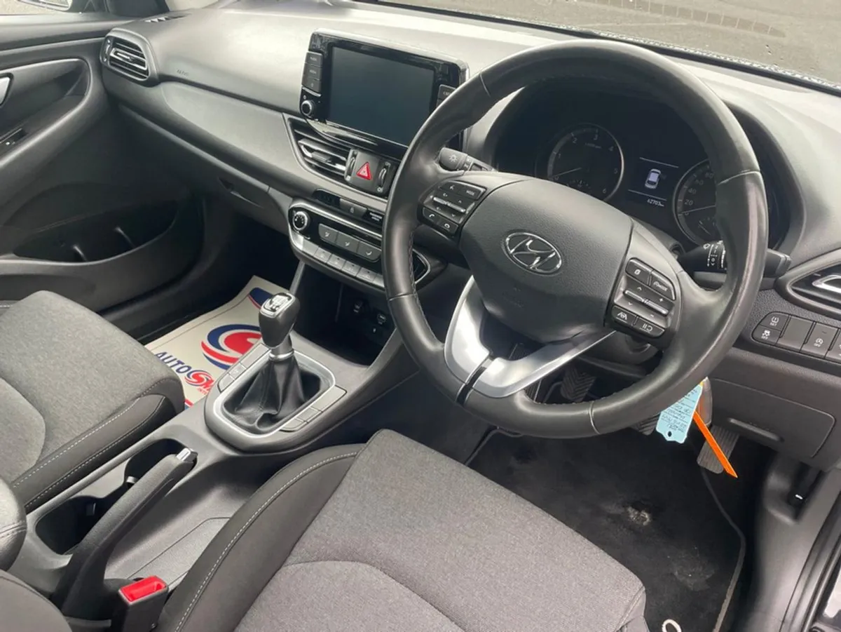 Hyundai i30 I 30 Deluxe 5DR (only 40 Mins From Du - Image 4
