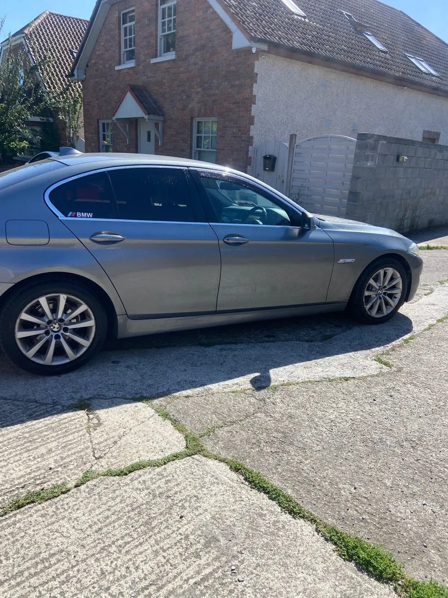 10 BMW 520 F10 - Image 4