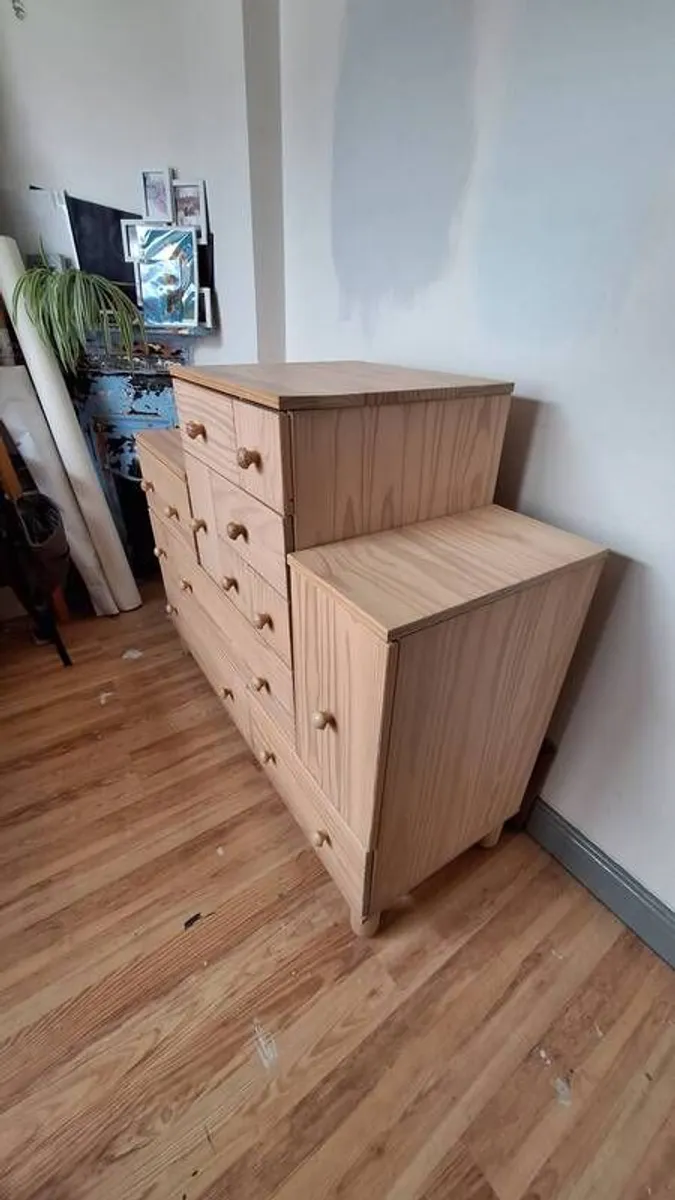 Dresser - Image 3