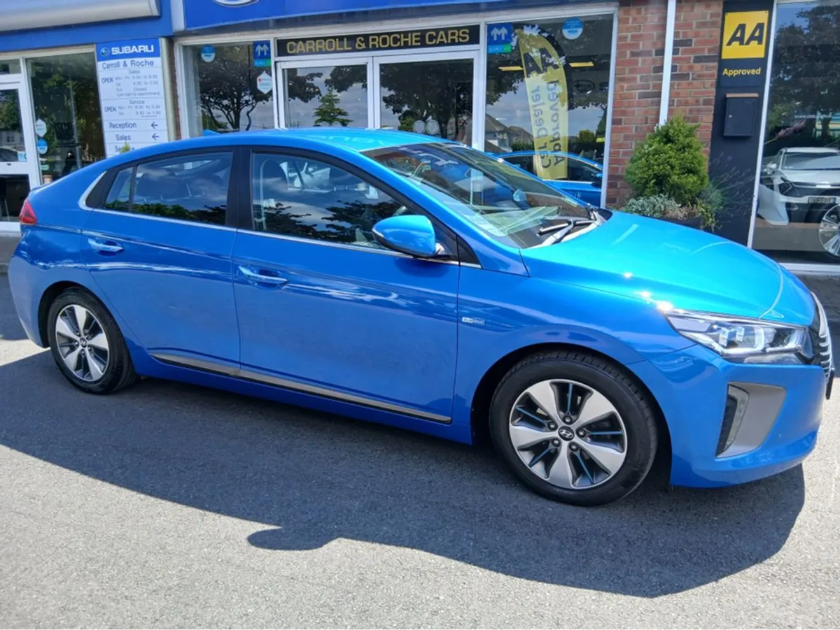 Hyundai Ioniq 1.6 Premium SE Phev 5dr  Plug-in Hy - Image 2