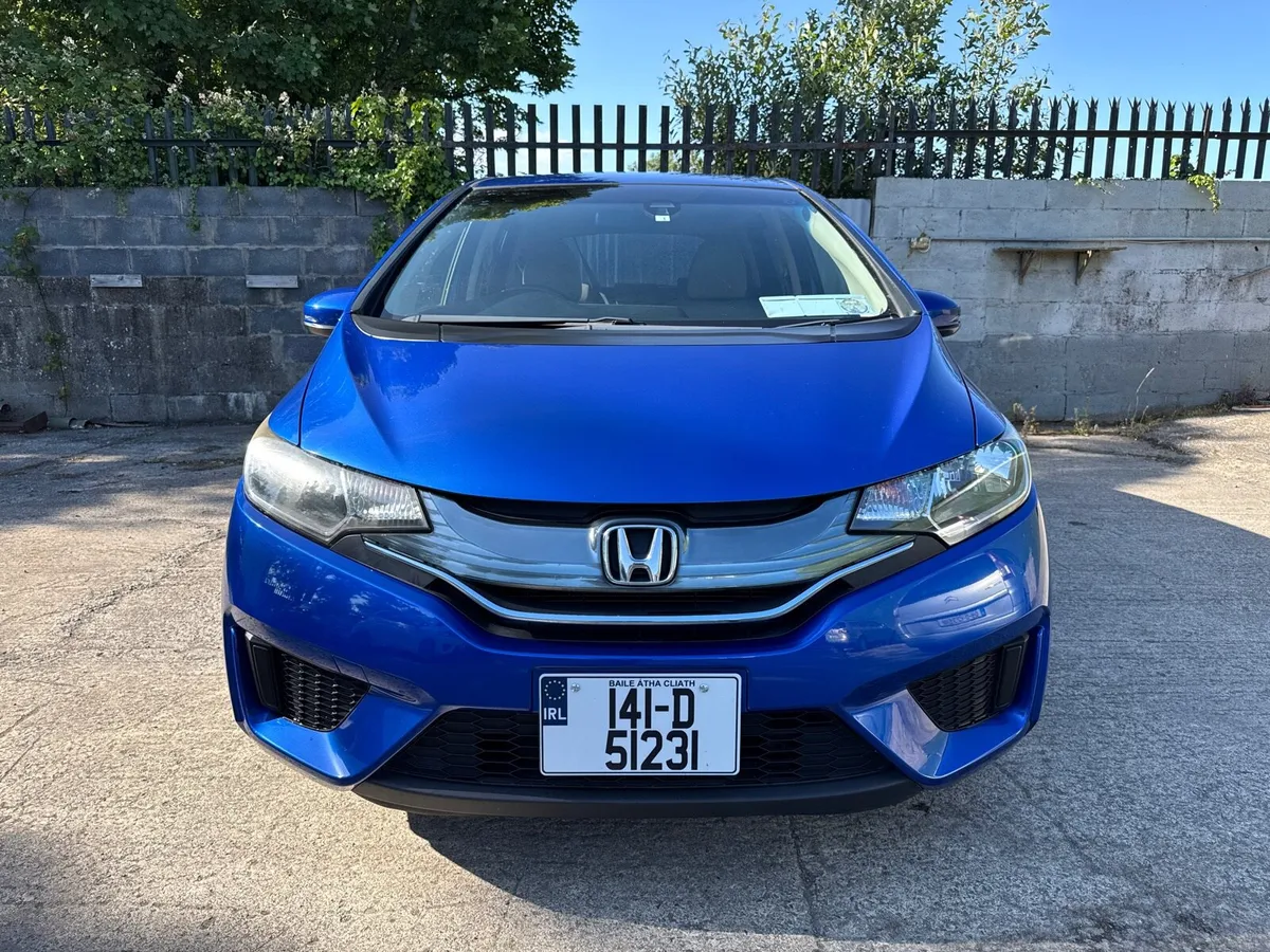2014 HONDA FIT. 1 YEAR NCT. AUTO1.5L HYBRID - Image 2