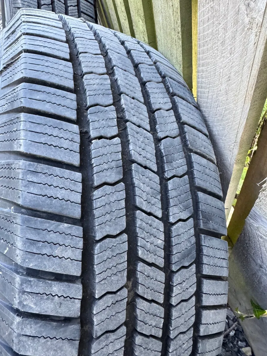 Grand cherokee alloys 265/60/18 - Image 2