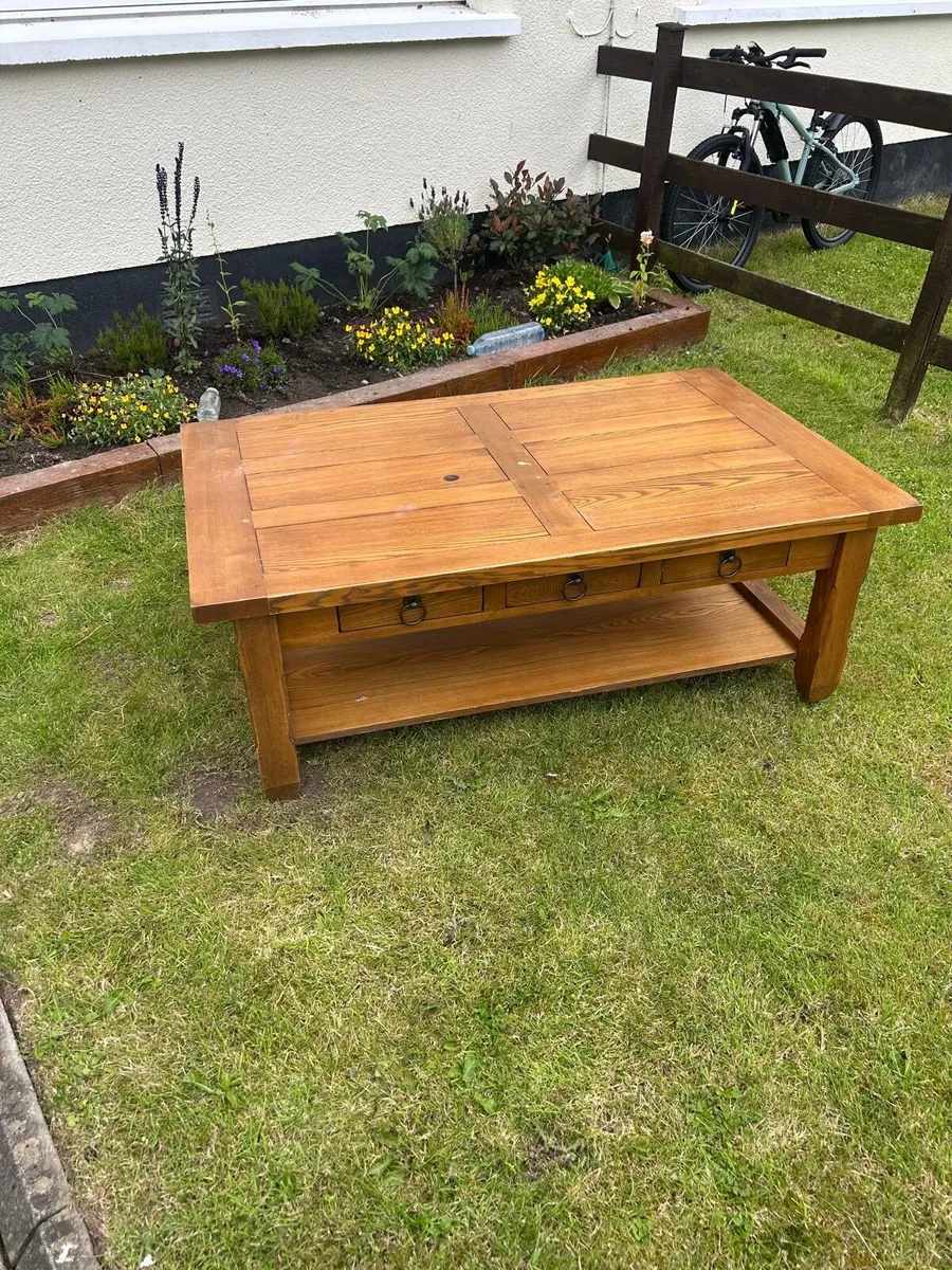 Beautiful Solid Mexican Pine Coffee Table - Image 1