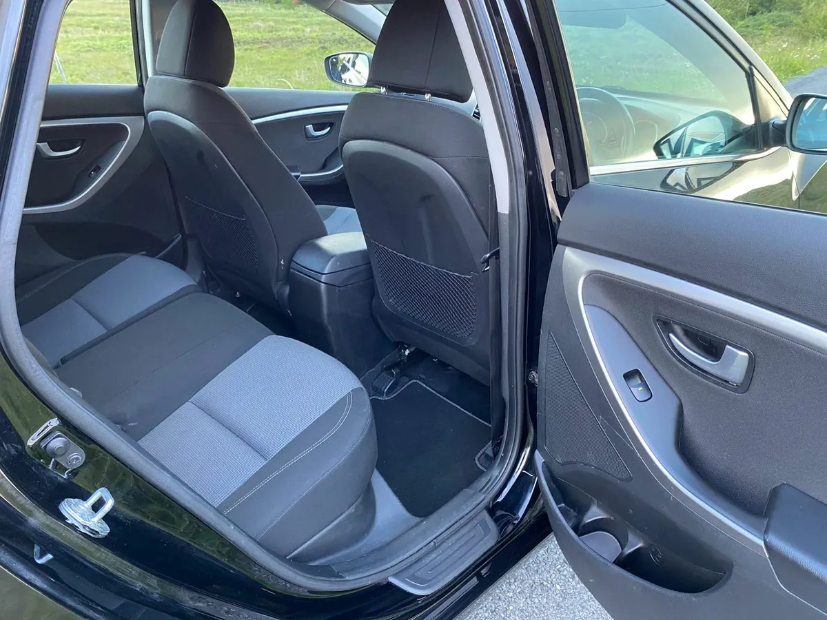 2016 Hyundai i30 1.6 DIESEL DELUXE - Image 2