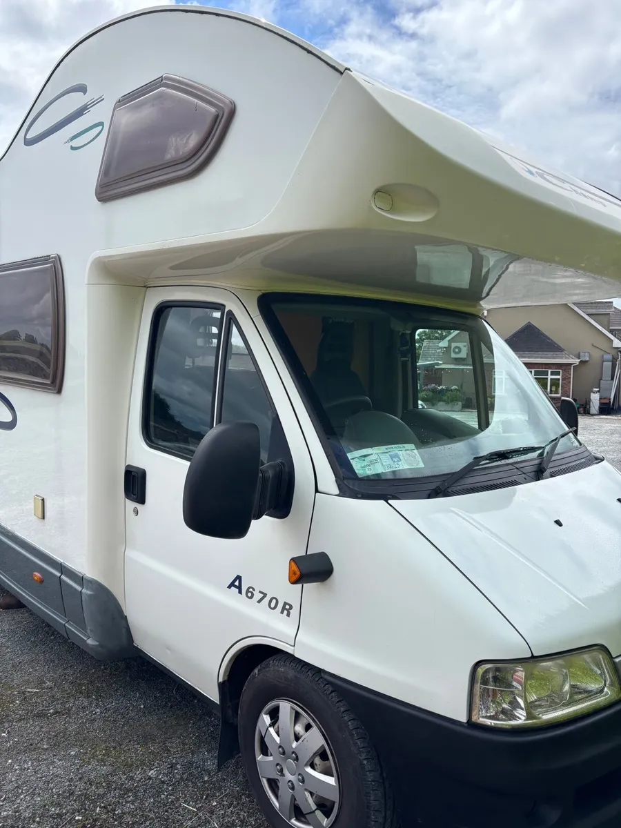 2004 6 Berth MotorHome RHD - Image 2