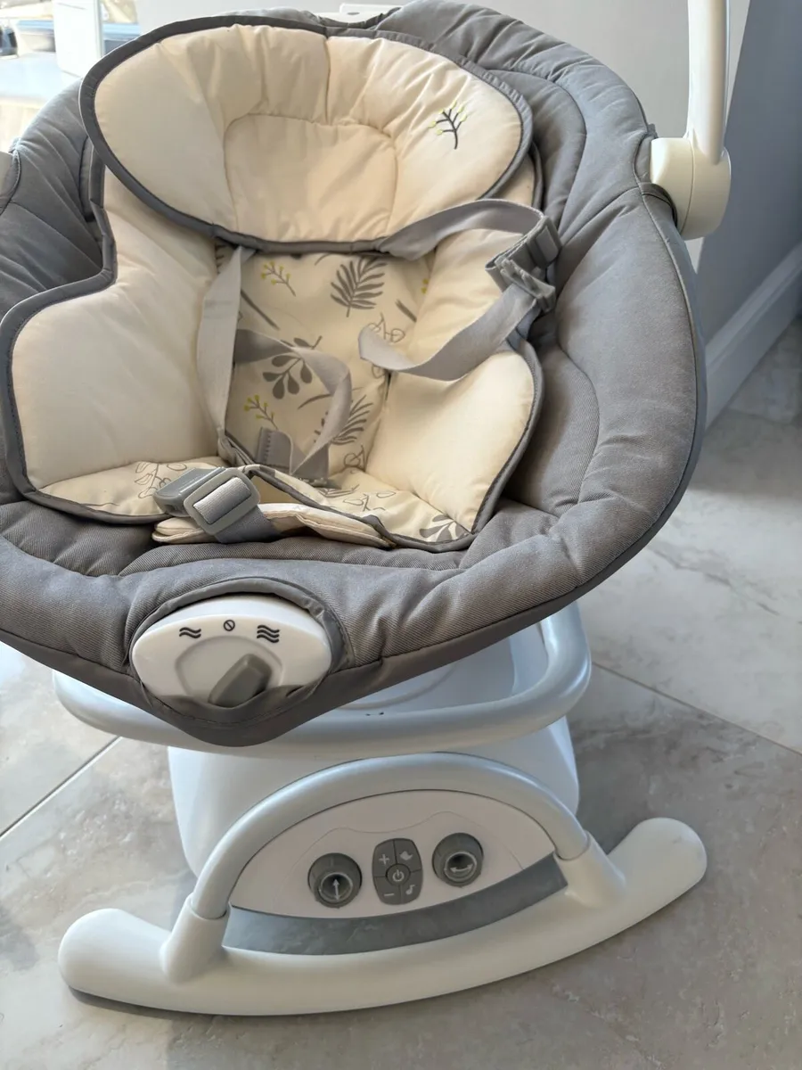 Joie Sansa 2-in-1 Baby Swing and Rocker Fern - Image 3