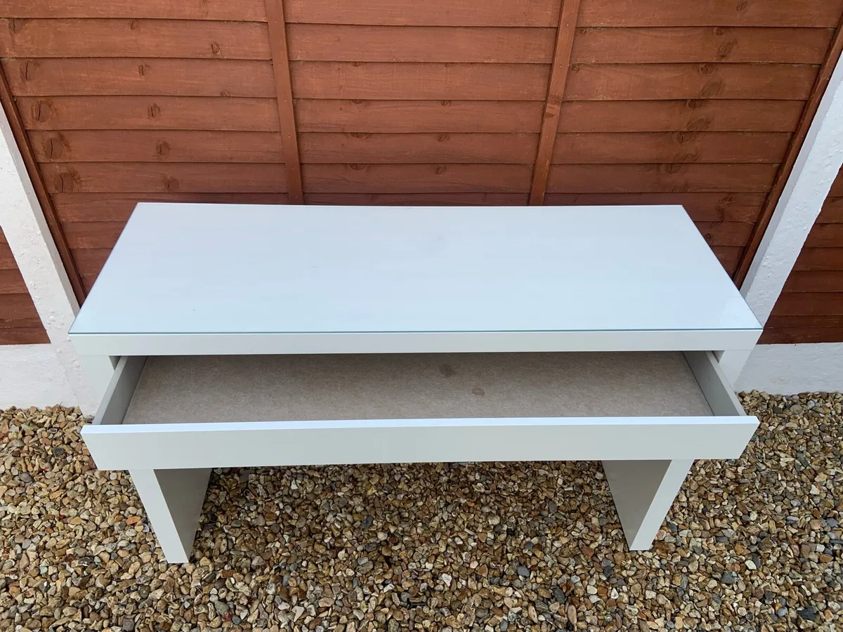 Ikea Malm Dressing Table /Desk - Image 3