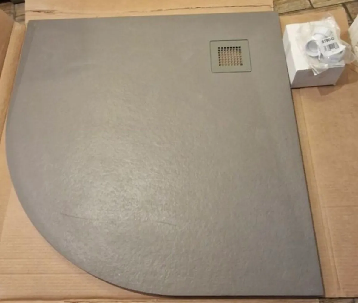 Quadrant 900 Slate Shower Tray - Image 3