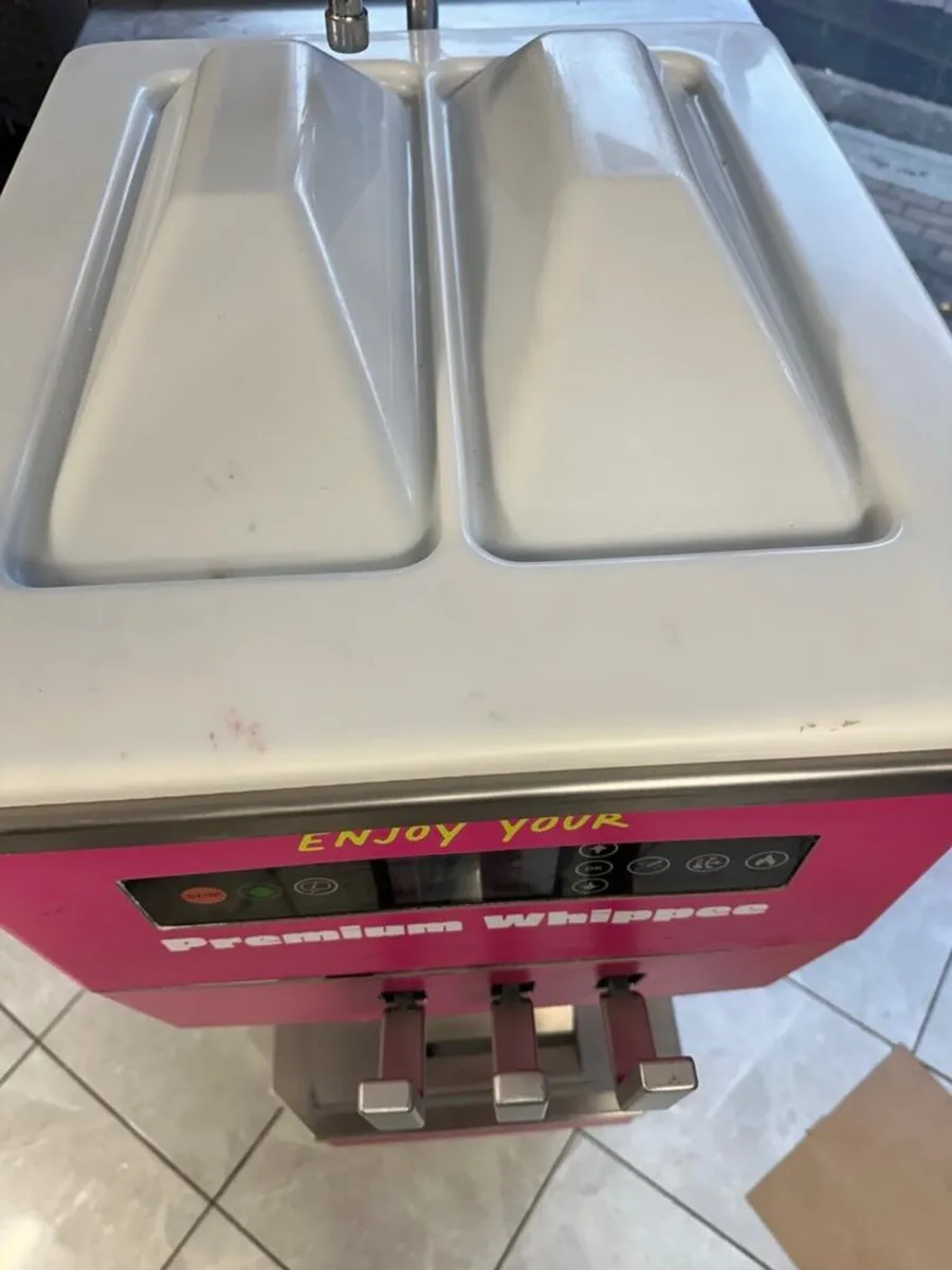 Carpigani 3 heads icecream and milkshake machines - Image 3